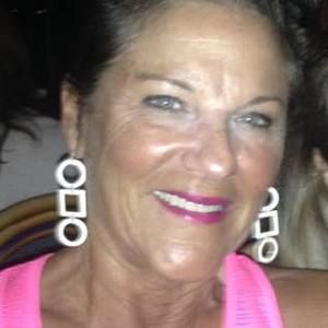 Meet your Posher, Leslie